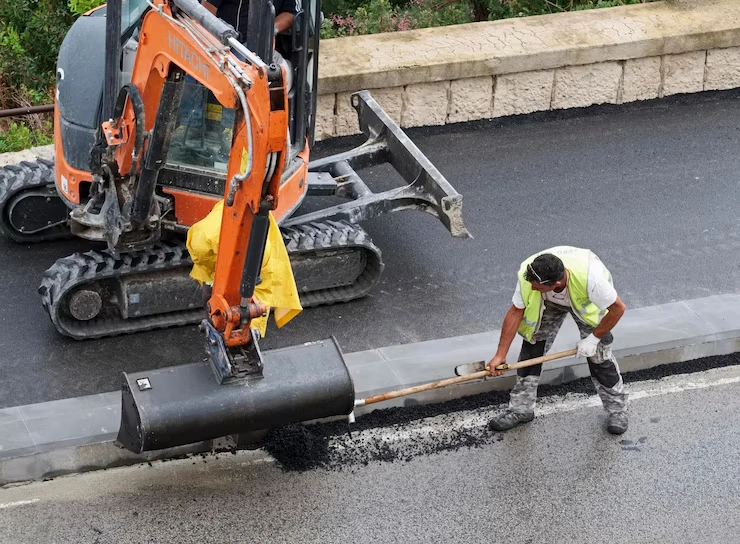 Driveway Maintenance And Sealing A Lasting Investment for Your Property